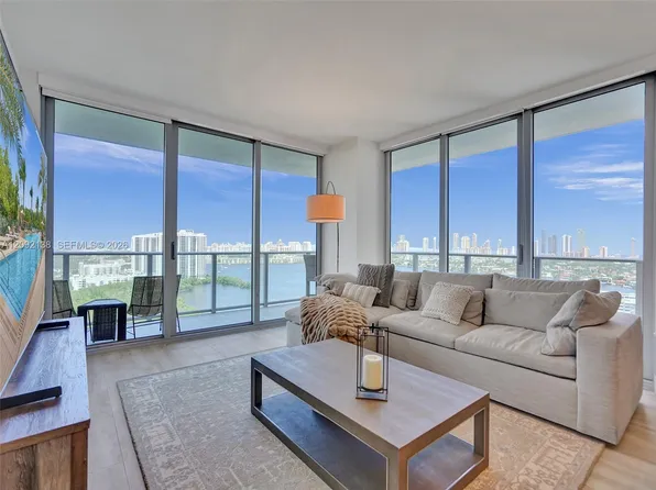 16385 Biscayne Blvd Unit 2107, North Miami Beach, FL 33160