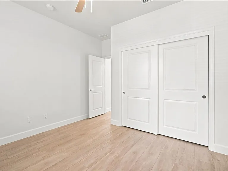 3169 Parkham Dr — Photo 16