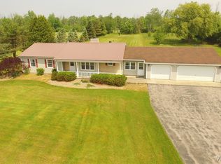1439 Roberts Rd, Basom, NY 14013