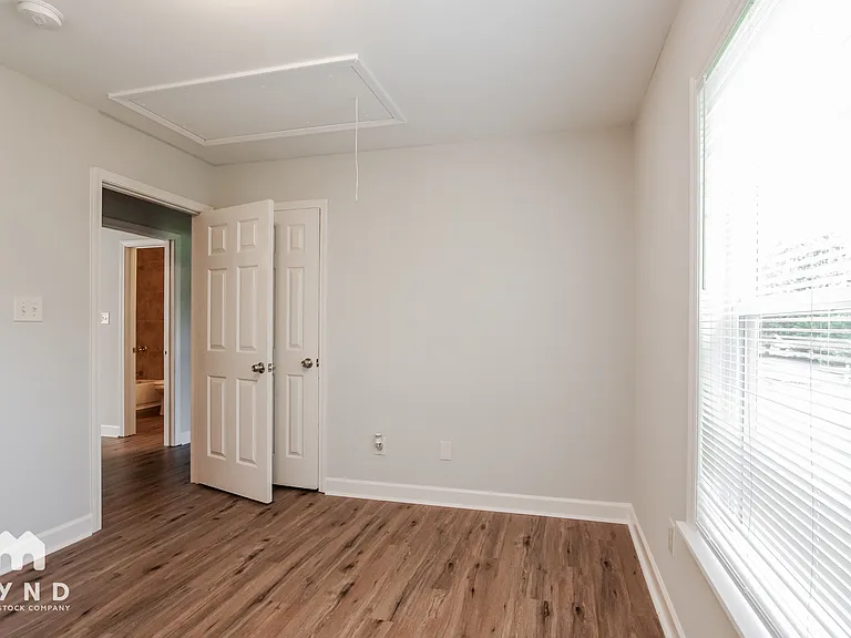 1020 Alston Hill Dr — Photo 12