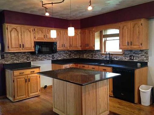 2nd image of 212 Crestwood Dr