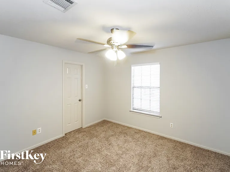 16810 Poplar Hill St — Photo 11