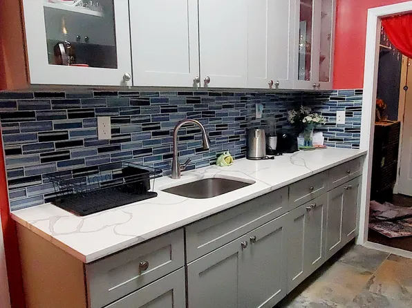 8735 Bay Parkway image 6 of 19