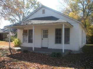 4902 White St, Sugar Hill, GA 30518