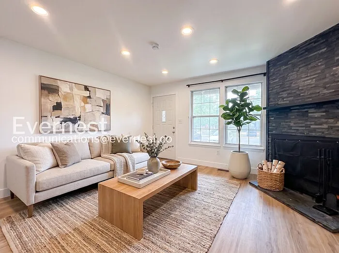 9694 W Chatfield Ave #E — Photo 10