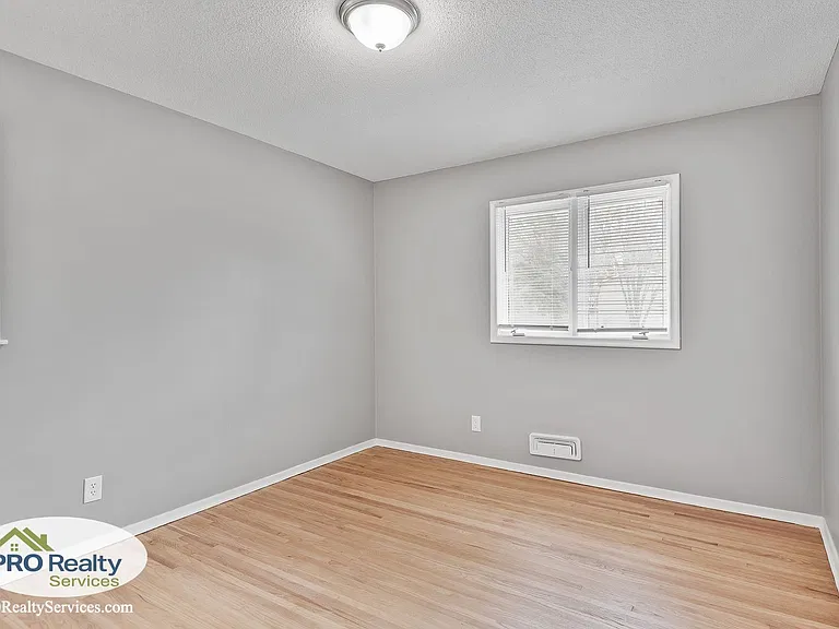 431 Egret Blvd NW — Photo 9