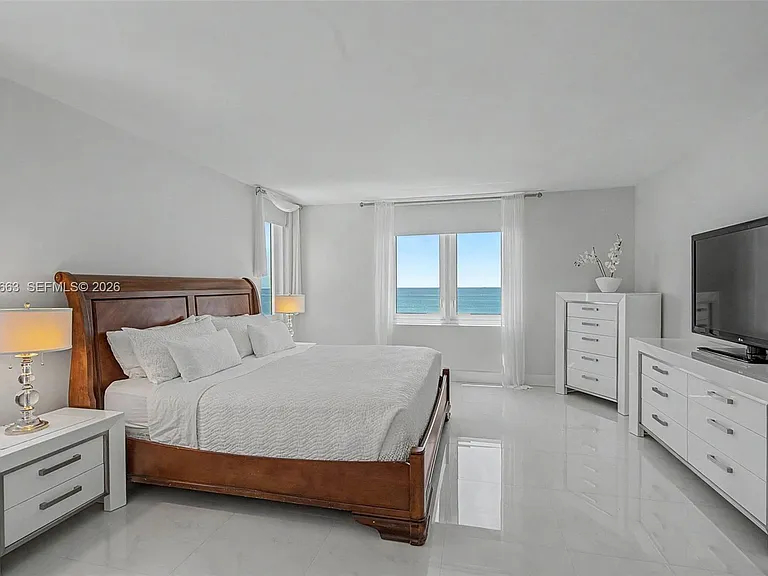 2301 Collins Ave #1210 — Photo 13