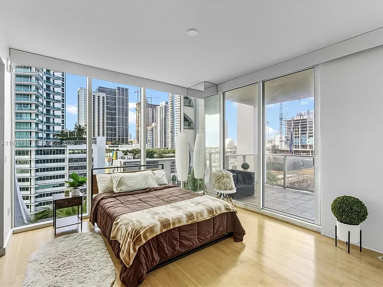 1040 Biscayne Blvd #1107 — Photo 19