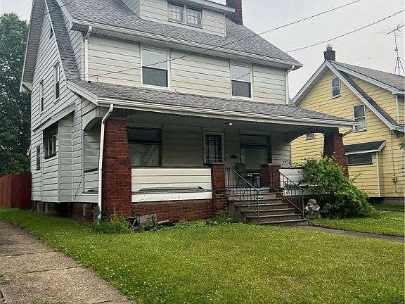 3rd image of 31 Fernwood Ave