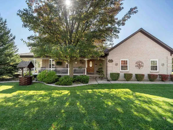 36672 Orchard Lake Dr, New Baltimore, MI 48047