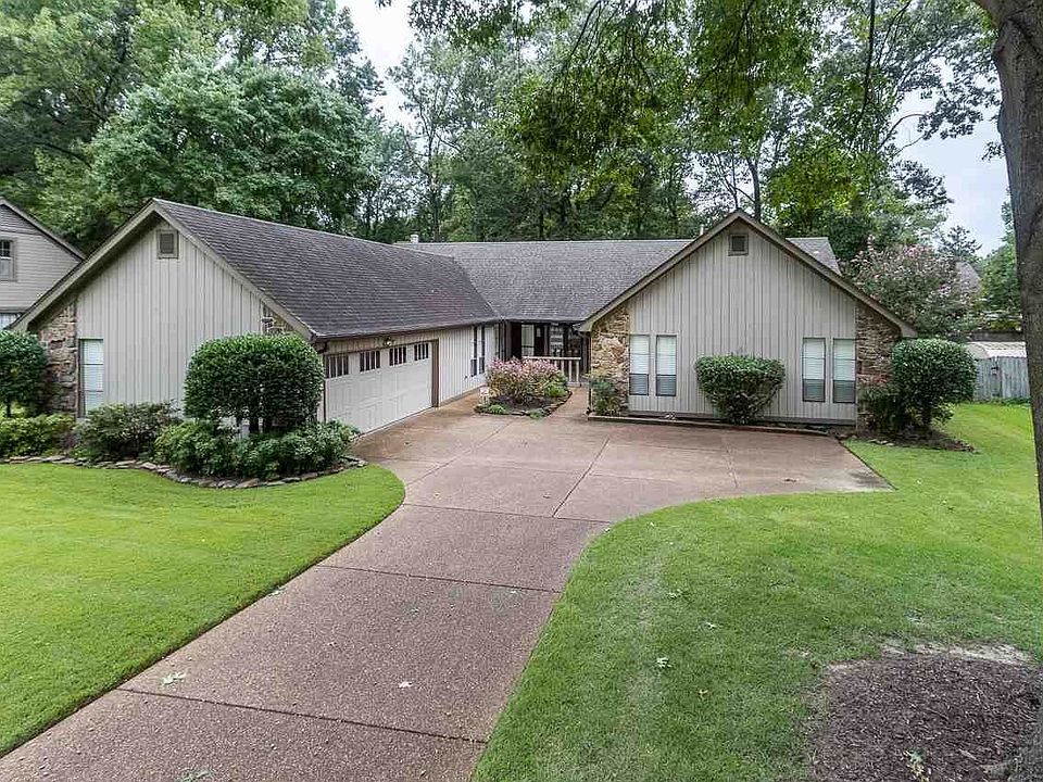 1st image of 2241 Windy Oaks Dr