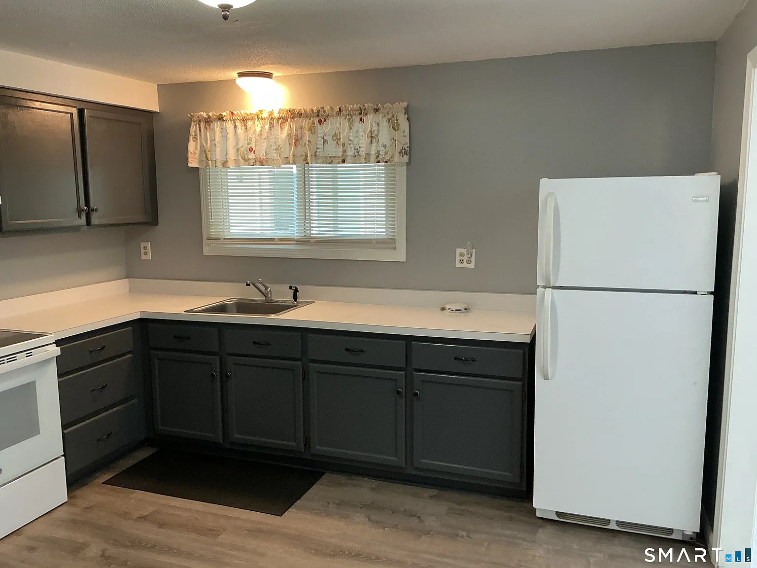 1 bed, 1.0 bath, 793 sqft, $1,595 — Photo 4