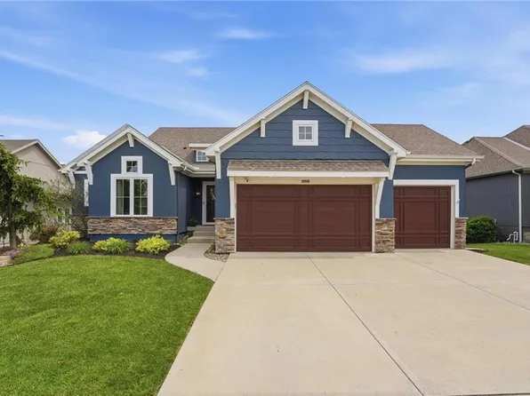 16905 Bradshaw St, Overland Park, KS 66221