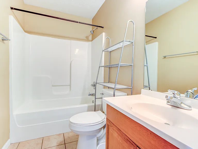 13 W Chestnut St — Photo 21