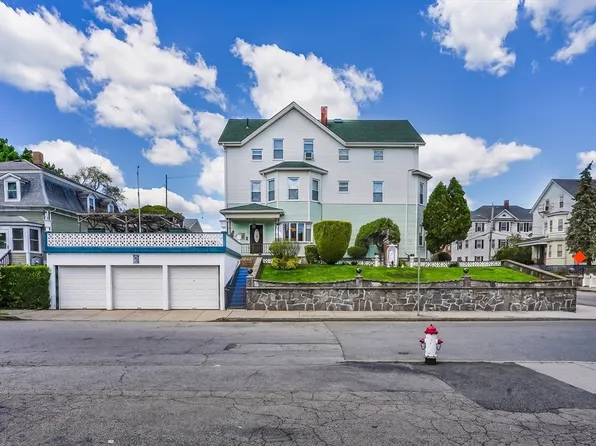 195 Brownell St, Fall River, MA 02720