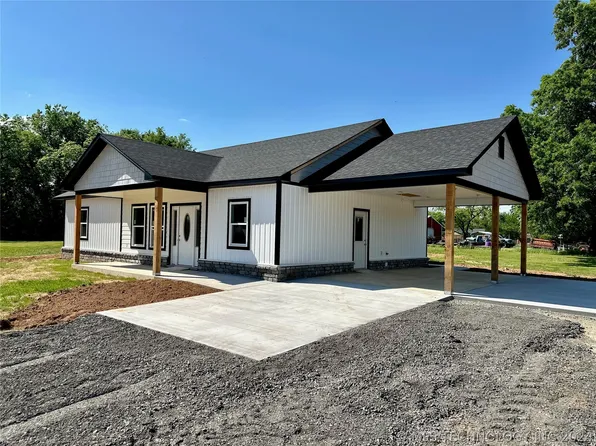 105 Rock Creek Dr, Wister, OK 74966