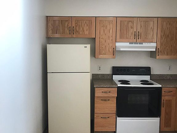 3rd image of 633 Louisiana Blvd SE APT A