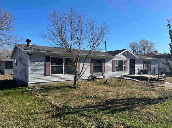 199 S Pine St, Tilden, NE 68781