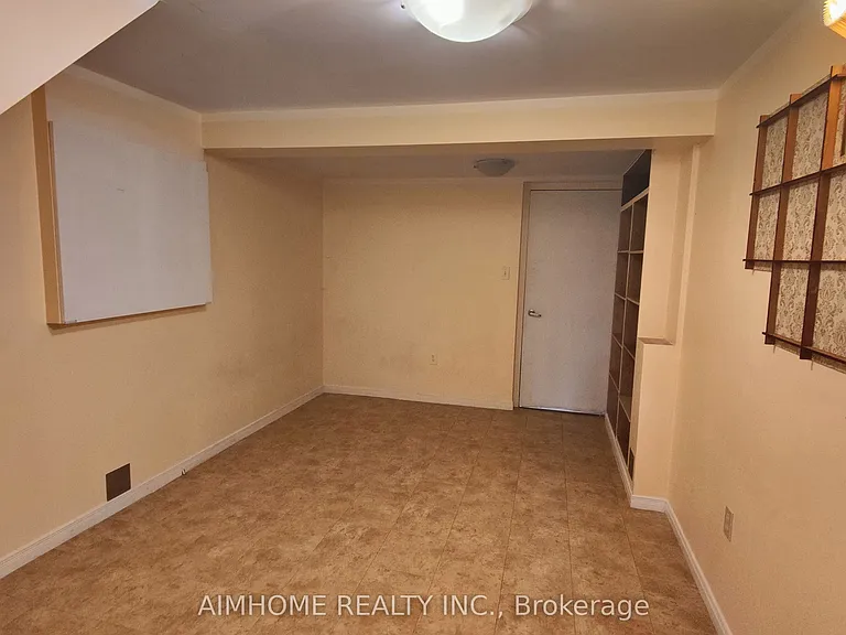 382 McJannett Ave — Photo 27