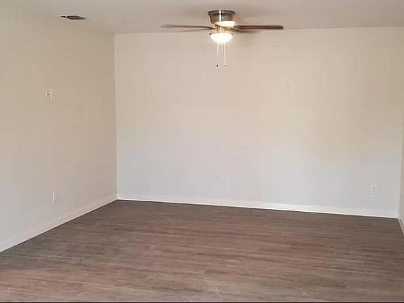 3rd image of 200 S Alex Ave