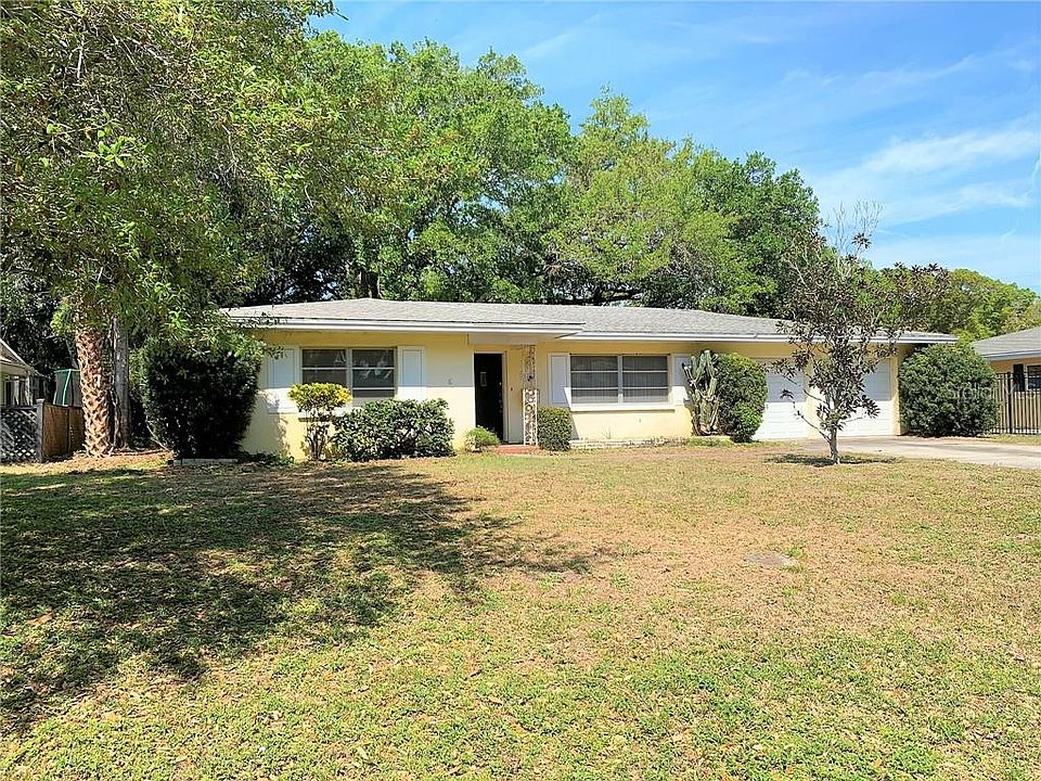 1st image of 1704 Golf View Dr