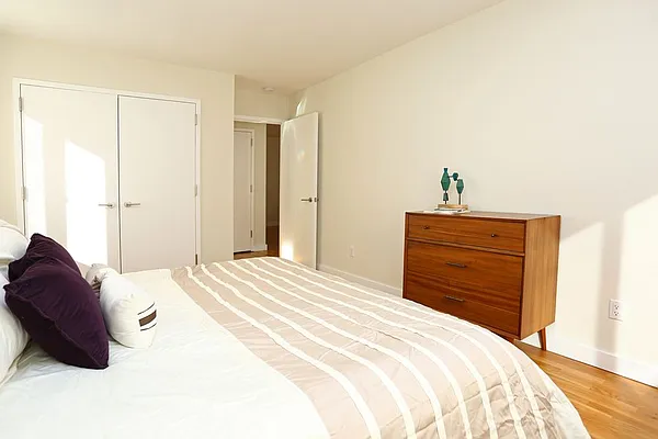 Rented by Stonehenge NYC LLC | media 5