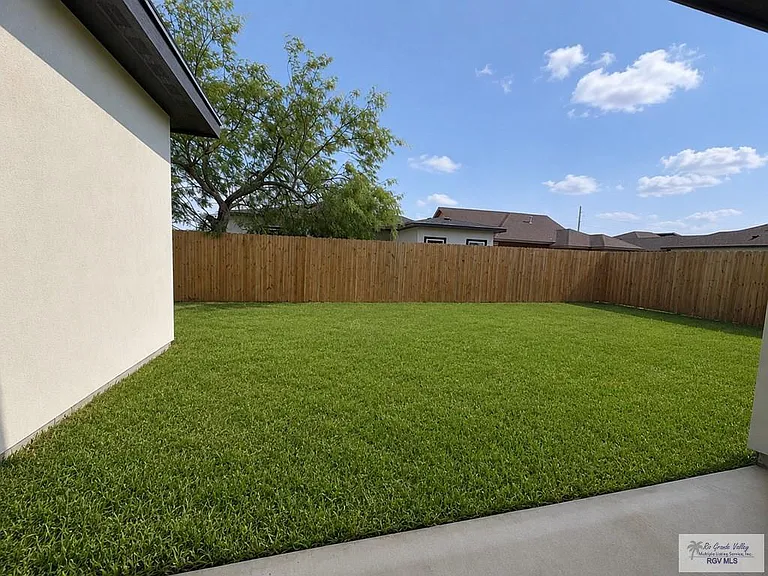 3730 Avenida Residencial — Photo 16