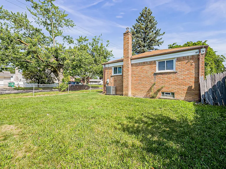28783 Leona St — Photo 29