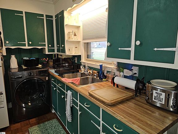 3rd image of 10 Templewood Dr