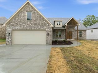 548 Valley Oak Dr, Sherwood, AR 72120