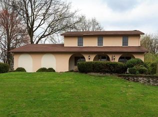 1 Royalty Ct, Florissant, MO