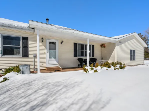 14020 Highland Way, Charlevoix, MI 49720