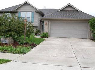 1105 Mistygate Dr, Fairborn, OH 45324