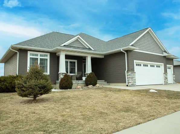 4821 Prairie Dock Rd, Cedar Falls, IA 50613