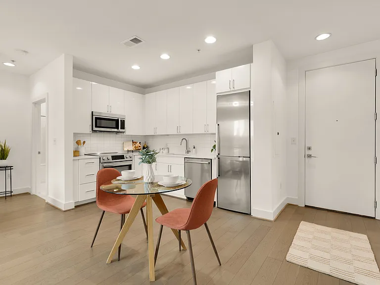 1500 Pennsylvania Ave SE #305 — Photo 7