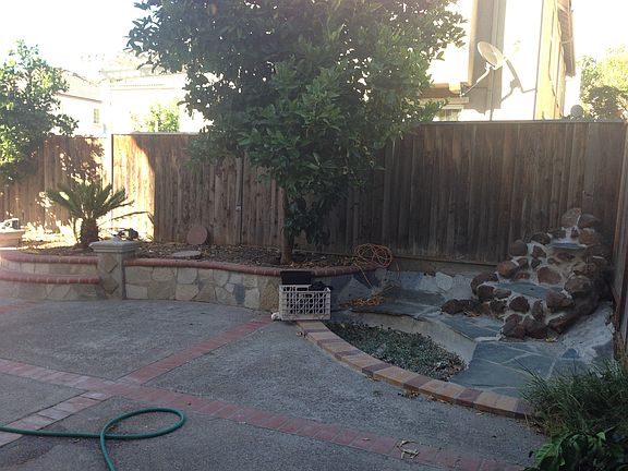 4th image of 50 Scharff Ave