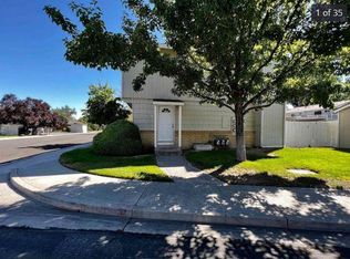 1365 Kittyhawk Ave #F, Gardnerville, NV 89410