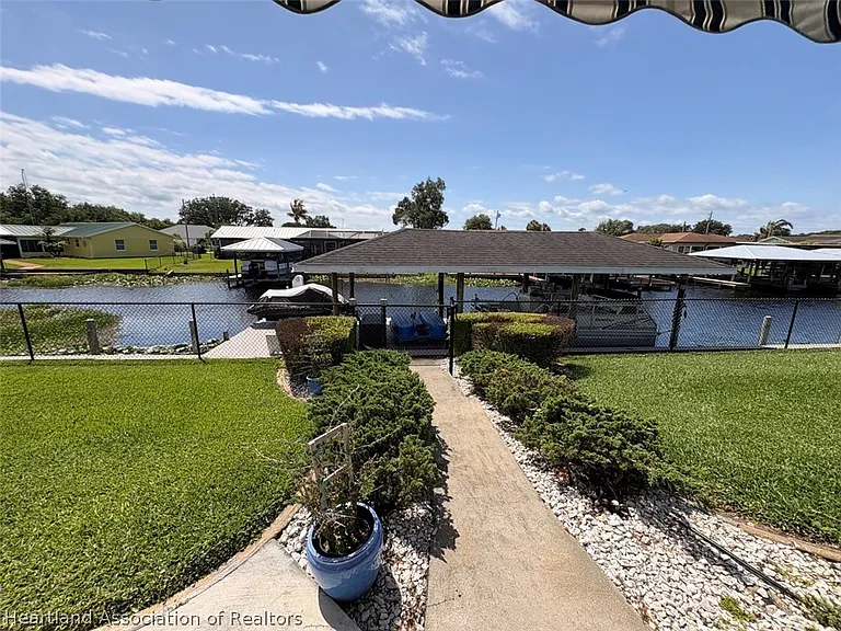 131 Orange Rd NE — Photo 20