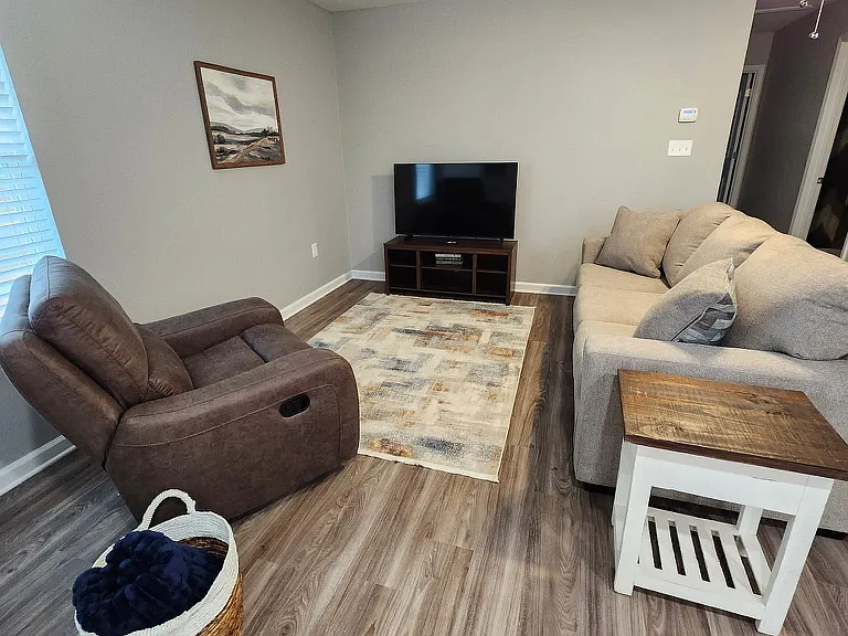 603 Melody Ln #603 — Photo 5