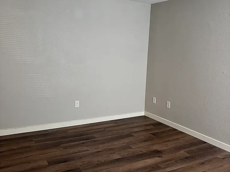 925 SW Holden St #3 — Photo 11