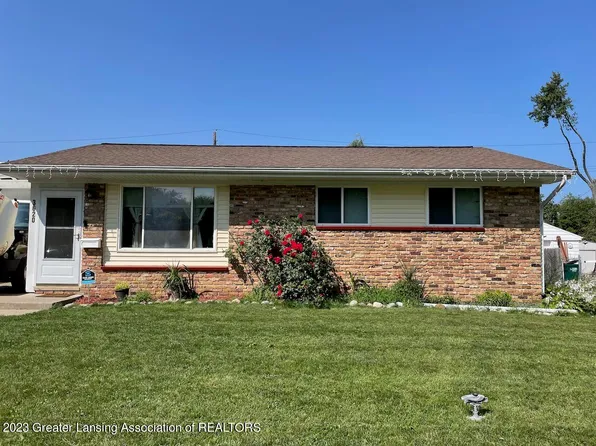 3620 Wedgewood Dr, Lansing, MI 48911