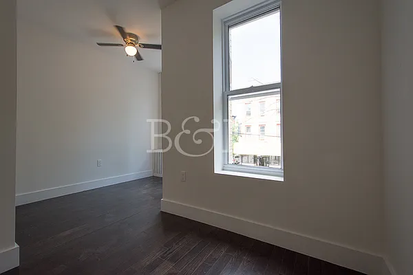 Rented by Brick&Mortar | media 30