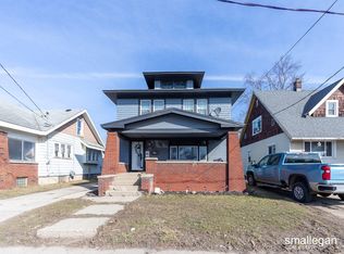 1527 Chicago Dr SW, Wyoming, MI 49509