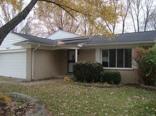 29740 Northbrook Ct #1, Southfield, MI 48076