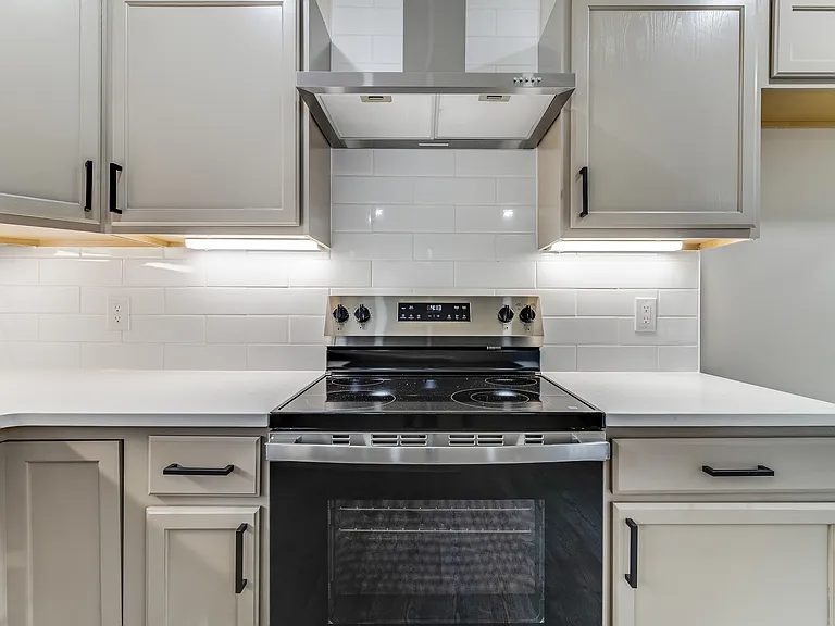 437 N Grove St #439 — Photo 4