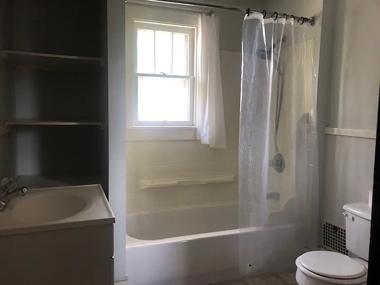 17 Park Ave #19 — Photo 12