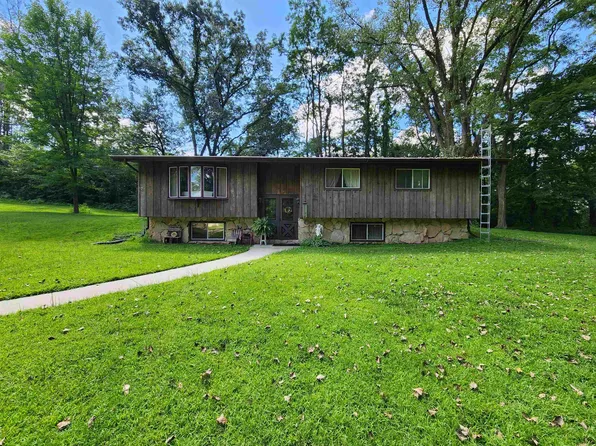 17917 Circle Dr, Boscobel, WI 53805