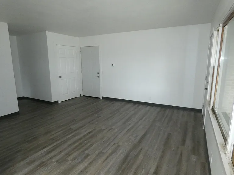 518 N 4th St #1 — Photo 2