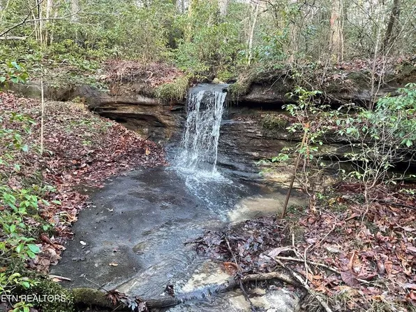 435 Cumberland Cove Rd, Monterey, TN 38574