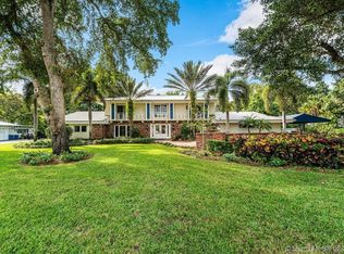 421 Holly Ln, Fort Lauderdale, FL 33317